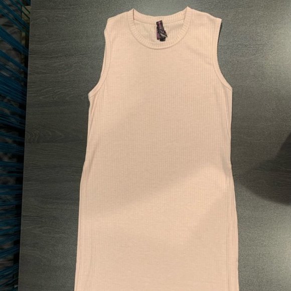 Betsy Johnson Tunic Workout Top - Picture 6 of 9